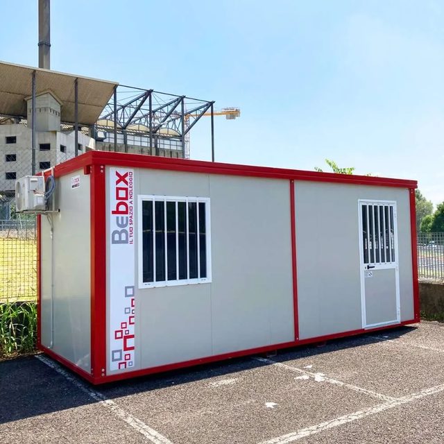 Box Bebox posizionato in un piazzale del Polesine